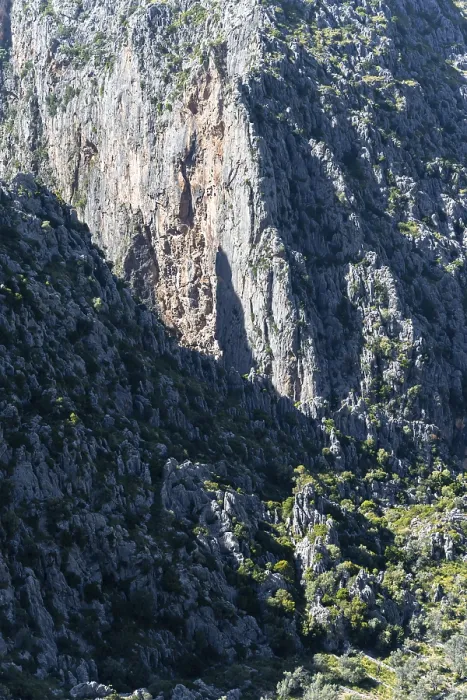 Gerahmter Druck : Steile Klippen, Sa Calobra, Mallorca Gerahmter Druck : Steile Klippen, Sa Calobra, Mallorca