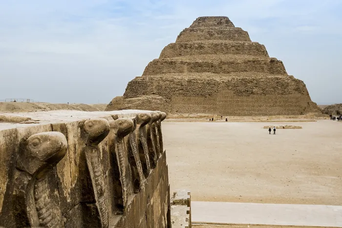 Gerahmter Druck : Schritt Pyramide, Pyramid von Djoser Gerahmter Druck : Schritt Pyramide, Pyramid von Djoser