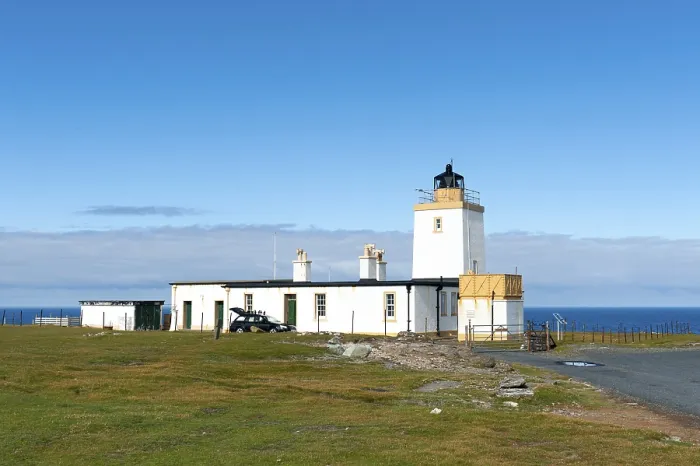 Gerahmter Druck : Stevenson-Leuchtturm, Eshaness-Leuchtturm, nahe Tangwick, Shetlandinseln, Schottland Gerahmter Druck : Stevenson-Leuchtturm, Eshaness-Leuchtturm, nahe Tangwick, Shetlandinseln, Schottland