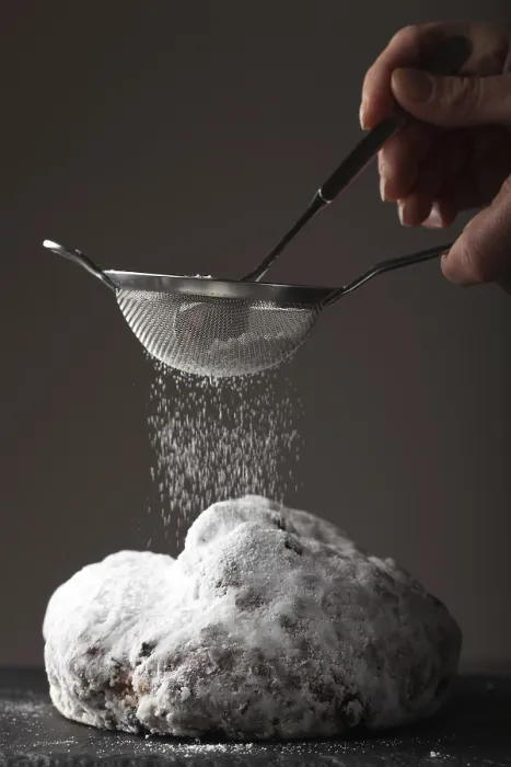 Gerahmter Druck : Stollen mit Puderzucker Gerahmter Druck : Stollen mit Puderzucker