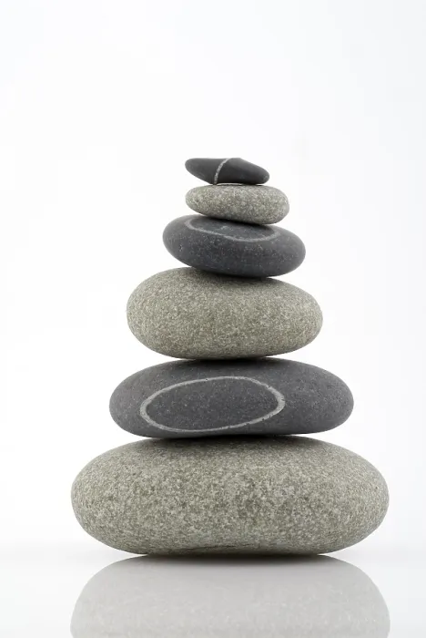 Gerahmter Druck : Steinpyramide, Studio Gerahmter Druck : Steinpyramide, Studio