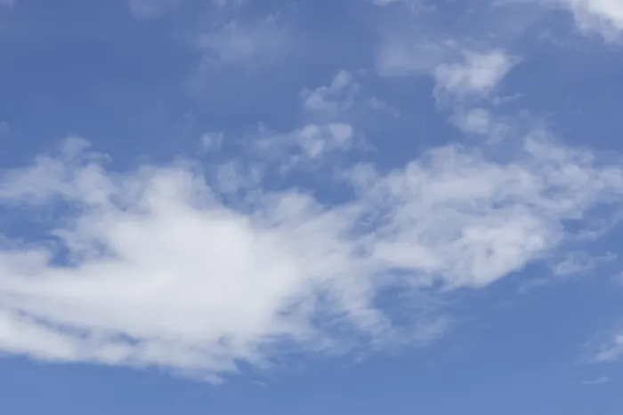 Gerahmter Druck : Stratocumuluswolken in einem blauen Himmel. Gerahmter Druck : Stratocumuluswolken in einem blauen Himmel.