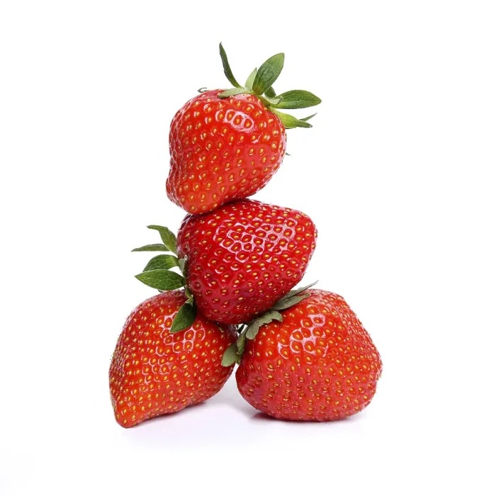 Gerahmter Druck : Erdbeeren auf weißem Hintergrund. Gerahmter Druck : Erdbeeren auf weißem Hintergrund.