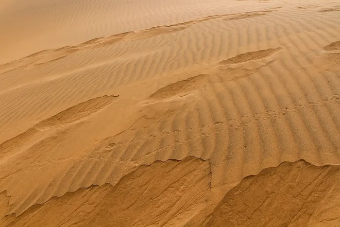 Gerahmter Druck : Strukturen im Sand, Sossusvlei. Gerahmter Druck : Strukturen im Sand, Sossusvlei.