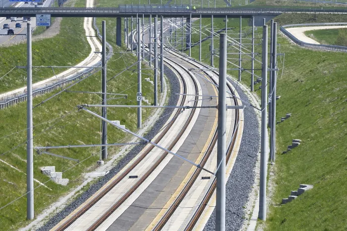 Gerahmter Druck : Stuttgart-Bahnhofsvorhaben, Ulm Gerahmter Druck : Stuttgart-Bahnhofsvorhaben, Ulm