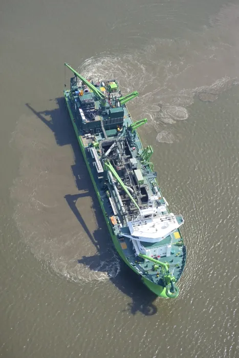 Gerahmter Druck : Schleppschiff Scheldt River auf der Elbe. Gerahmter Druck : Schleppschiff Scheldt River auf der Elbe.
