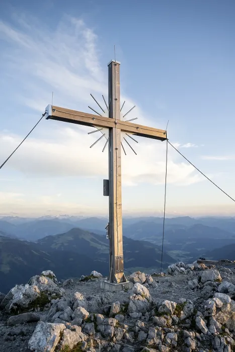 Gerahmter Druck : Gipfelkreuz des Scheffauers Gerahmter Druck : Gipfelkreuz des Scheffauers