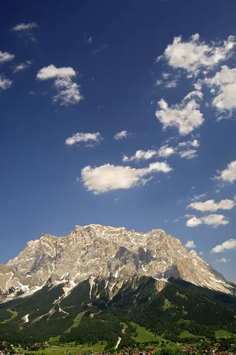Gerahmter Druck : Der Gipfel des Mt. Zugspitze, Ehrwald