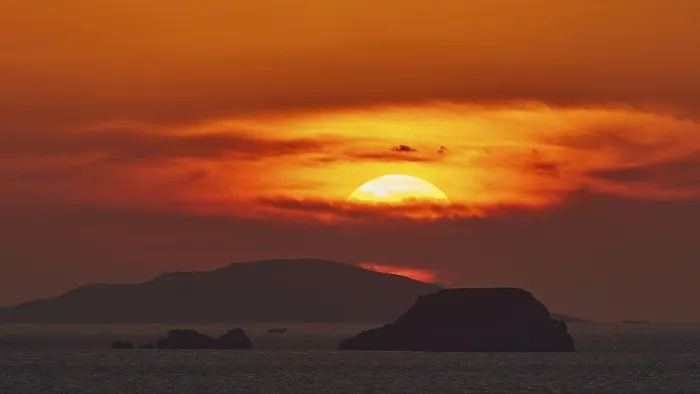 Gerahmter Druck : Sonnenuntergang hinter dem Horizont. Gerahmter Druck : Sonnenuntergang hinter dem Horizont.