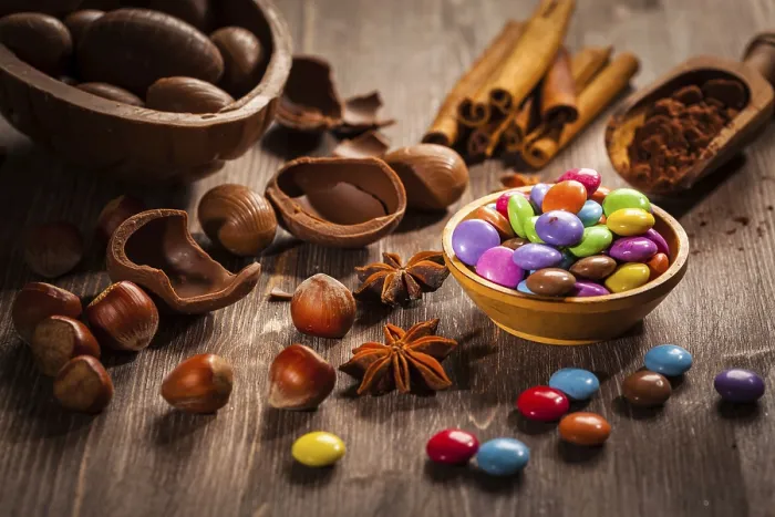 Gerahmter Druck : Süße Schokoladen-Eier zum Ostern. Gerahmter Druck : Süße Schokoladen-Eier zum Ostern.