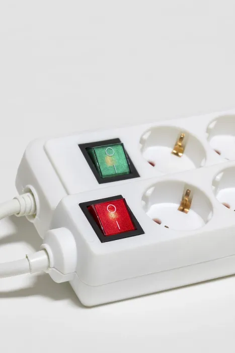Gerahmter Druck : Wechselbare Steckdosenleisten, Stecker Gerahmter Druck : Wechselbare Steckdosenleisten, Stecker
