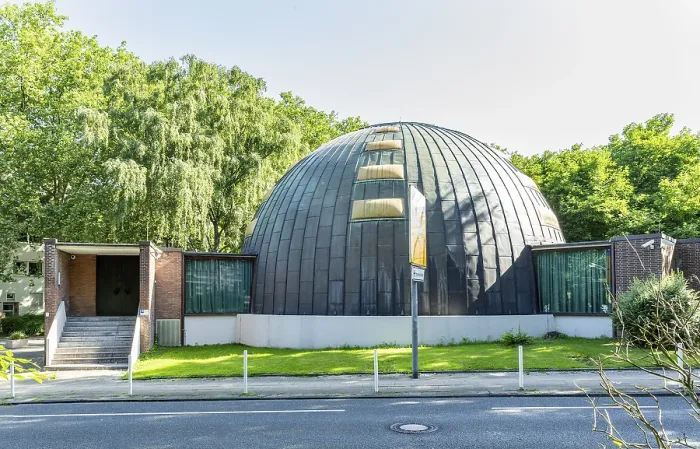 Gerahmter Druck : Synagoge mit Gemeindezentrum von 1959 Gerahmter Druck : Synagoge mit Gemeindezentrum von 1959