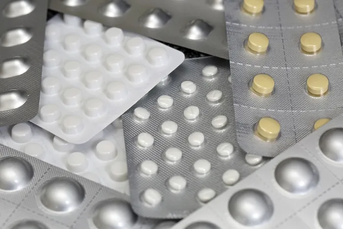 Gerahmter Druck : Tabletten in Blisterverpackung. Gerahmter Druck : Tabletten in Blisterverpackung.