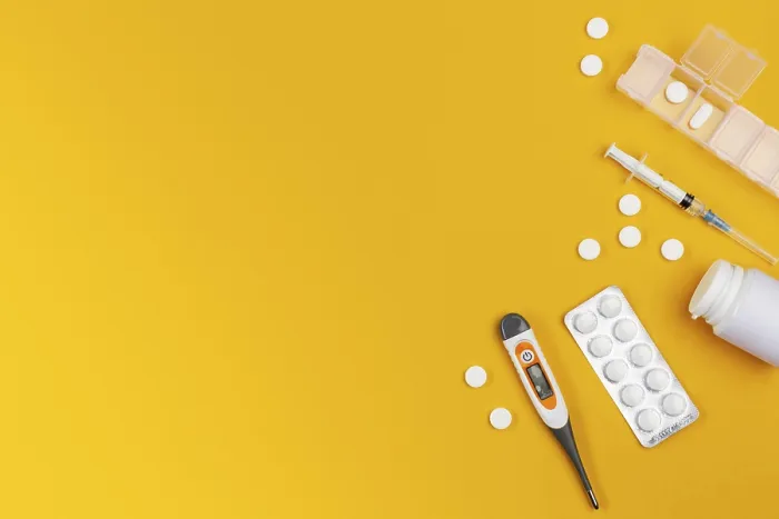 Gerahmter Druck : Tafeln mit Tabletten Schreibtisch. Gerahmter Druck : Tafeln mit Tabletten Schreibtisch.