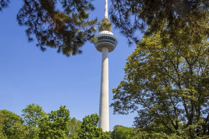 Gerahmter Druck : Fernmeldeamtsturm in Mannheim Gerahmter Druck : Fernmeldeamtsturm in Mannheim