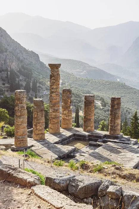 Gerahmter Druck : Tempel des Apollon In Delphi, antikes Delphi. Gerahmter Druck : Tempel des Apollon In Delphi, antikes Delphi.