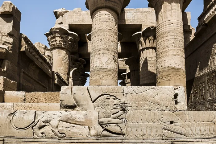 Gerahmter Druck : Tempelkomplex am Nil, Tempel von Kom Ombo. Gerahmter Druck : Tempelkomplex am Nil, Tempel von Kom Ombo.