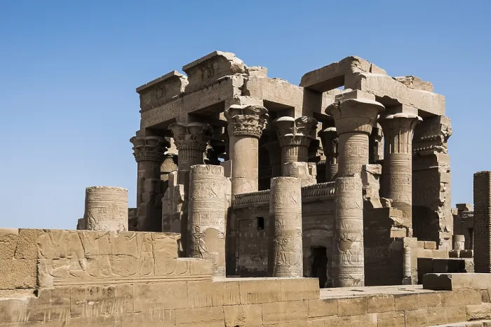 Gerahmter Druck : Tempelkomplex am Nil, Tempel von Kom Ombo. Gerahmter Druck : Tempelkomplex am Nil, Tempel von Kom Ombo.
