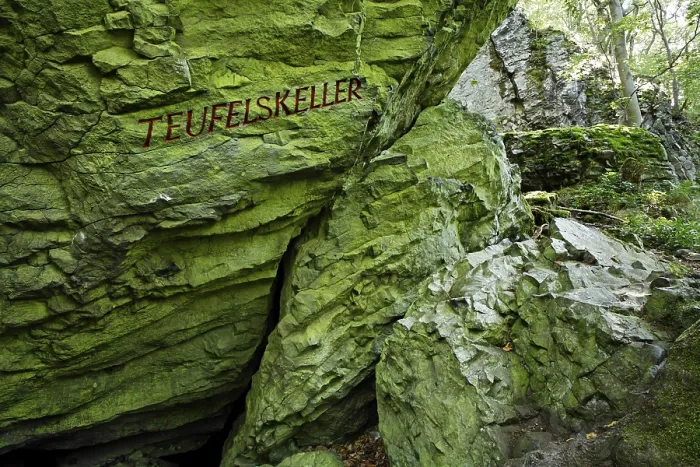 Gerahmter Druck : Teufelskeller (Teufelskeller - bleibt gleich), Gangolfsberg Gerahmter Druck : Teufelskeller (Teufelskeller - bleibt gleich), Gangolfsberg