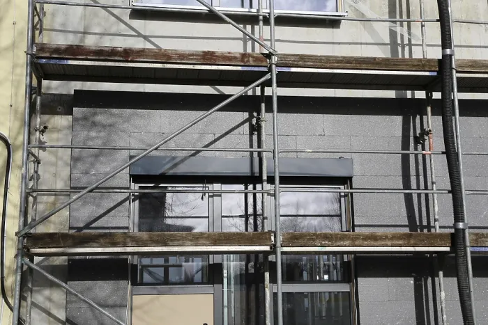 Gerahmter Druck : Wärmedämmung einer Hausfassade. Gerahmter Druck : Wärmedämmung einer Hausfassade.