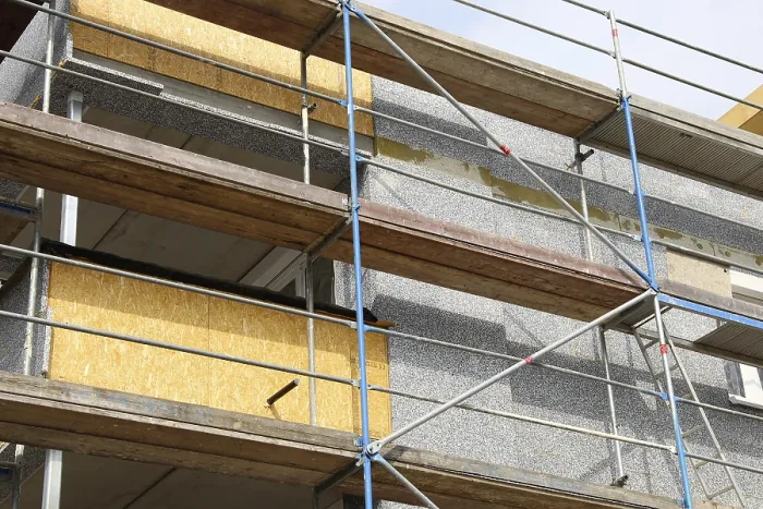 Gerahmter Druck : Wärmedämmung einer Hausfassade. Gerahmter Druck : Wärmedämmung einer Hausfassade.
