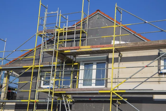 Gerahmter Druck : Wärmedämmung einer Hausfassade Gerahmter Druck : Wärmedämmung einer Hausfassade