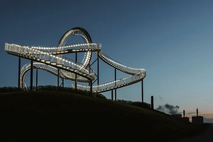 Gerahmter Druck : Tiger und Turtle, beleuchtet. Gerahmter Druck : Tiger und Turtle, beleuchtet.