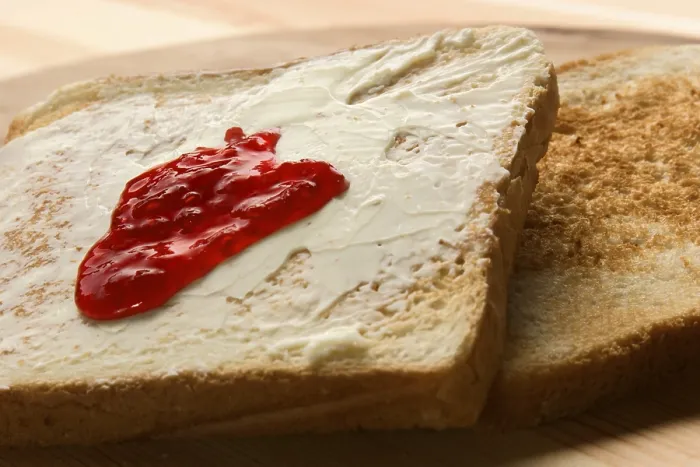 Gerahmter Druck : Toast mit Marmelade Gerahmter Druck : Toast mit Marmelade