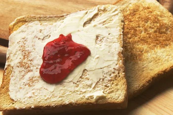Gerahmter Druck : Toast mit Marmelade Gerahmter Druck : Toast mit Marmelade