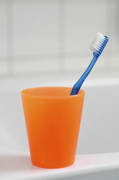 Gerahmter Druck : Toothbrush Gerahmter Druck : Toothbrush