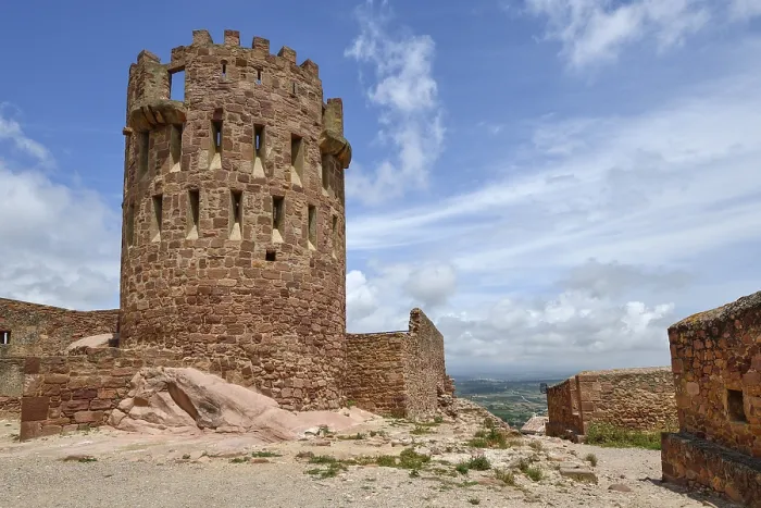 Gerahmter Druck : Turm auf dem Castell de Vilafames Gerahmter Druck : Turm auf dem Castell de Vilafames