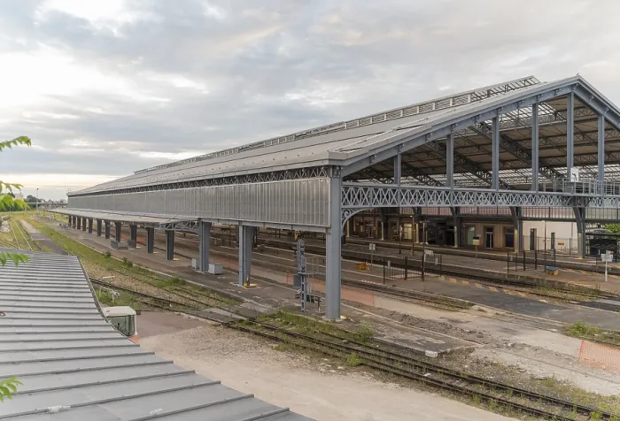 Gerahmter Druck : Bahnhof in Troyes Gerahmter Druck : Bahnhof in Troyes