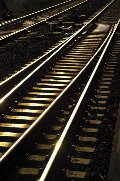 Gerahmter Druck : Eisenbahnstrecken mit einem Weichen. Gerahmter Druck : Eisenbahnstrecken mit einem Weichen.