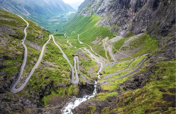 Gerahmter Druck : Trollstigen, Norwegen Gerahmter Druck : Trollstigen, Norwegen