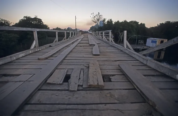 Gerahmter Druck : Typischer Brücke auf der Transpantaneira. Gerahmter Druck : Typischer Brücke auf der Transpantaneira.