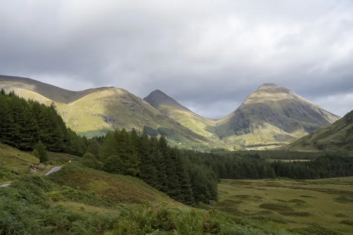 Gerahmter Druck : Typisches Landschaftsbild am River Etive. Gerahmter Druck : Typisches Landschaftsbild am River Etive.