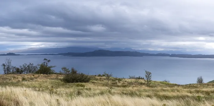 Gerahmter Druck : Typisches Landschaftsbild, Trotternish. Gerahmter Druck : Typisches Landschaftsbild, Trotternish.