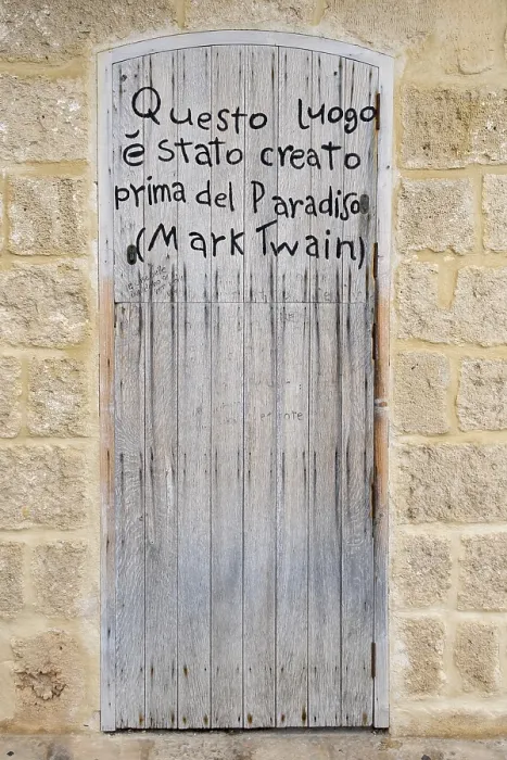Gerahmter Druck : Typisch für die Stadt Polignano a Mare. Gerahmter Druck : Typisch für die Stadt Polignano a Mare.