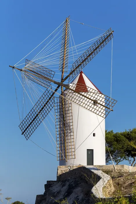 Gerahmter Druck : Typisches Windrad, Es Castell, Menorca. Gerahmter Druck : Typisches Windrad, Es Castell, Menorca.