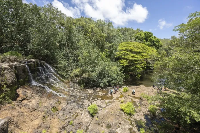 Gerahmter Druck : Oberer Ho'opi'i-Wasserfall auf dem Kapaa-Fluss Gerahmter Druck : Oberer Ho'opi'i-Wasserfall auf dem Kapaa-Fluss