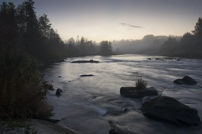 Gerahmter Druck : Oberer Madawaska River, in der Nähe von Whitney.