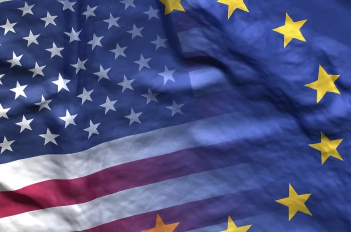 Gerahmter Druck : USA und EU-Flagge als Computergrafik Gerahmter Druck : USA und EU-Flagge als Computergrafik