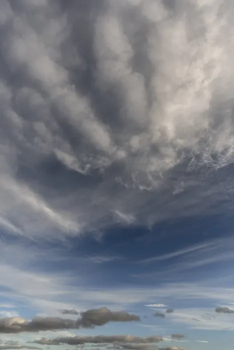Gerahmter Druck : Verschiedene Wolkenformationen, Bayern, Deutschland. Gerahmter Druck : Verschiedene Wolkenformationen, Bayern, Deutschland.