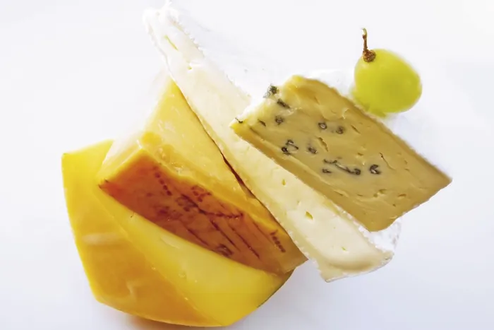 Gerahmter Druck : Verschiedene Arten von Käse. Gerahmter Druck : Verschiedene Arten von Käse.