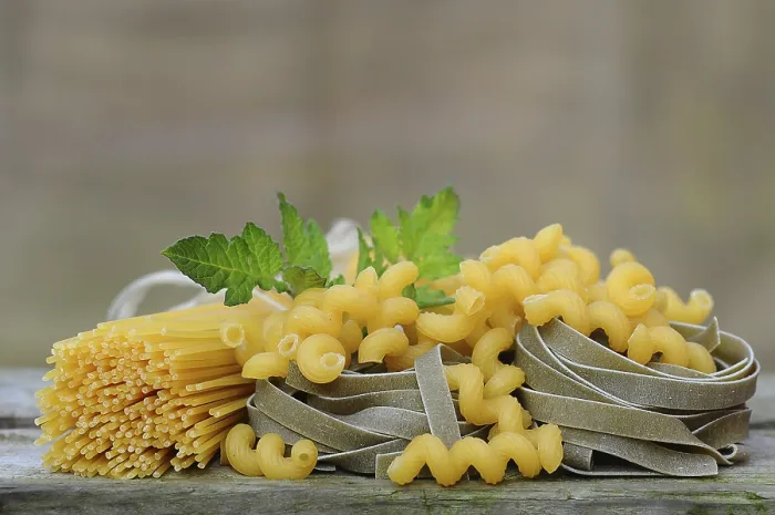 Gerahmter Druck : Verschiedene Arten von Pasta. Gerahmter Druck : Verschiedene Arten von Pasta.