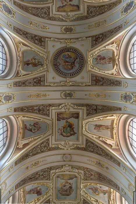 Gerahmter Druck : Gewölbter Dachboden der Basilika von St. Gerahmter Druck : Gewölbter Dachboden der Basilika von St.