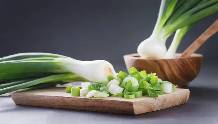 Gerahmter Druck : Gemüse, Frühlingszwiebel oder Frühlingszwiebel Gerahmter Druck : Gemüse, Frühlingszwiebel oder Frühlingszwiebel