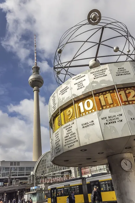 Gerahmter Druck : Ansicht der Alexanderplatz in Berlin. Gerahmter Druck : Ansicht der Alexanderplatz in Berlin.