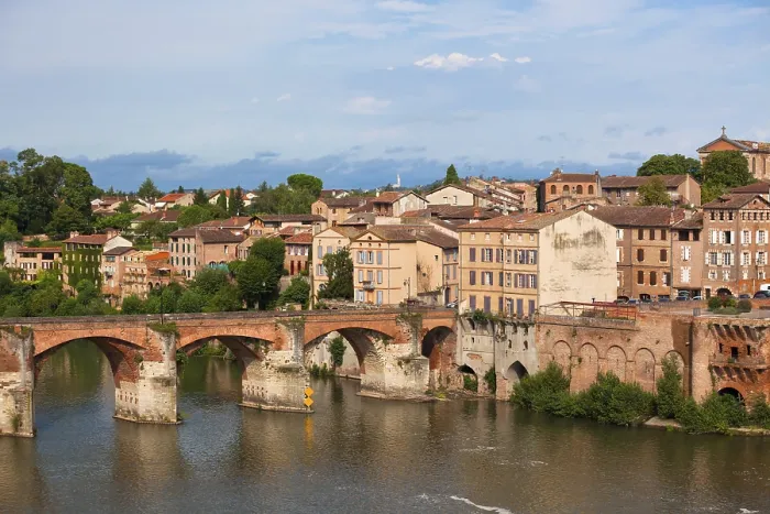 Gerahmter Druck : Blick auf die Augustbrücke in Albi. Gerahmter Druck : Blick auf die Augustbrücke in Albi.