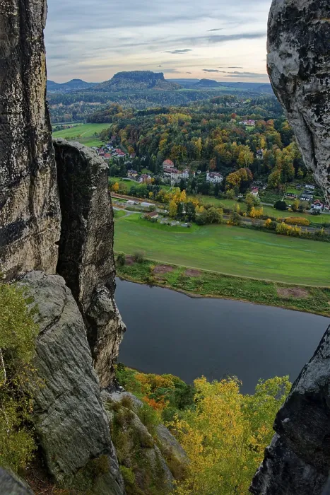 Gerahmter Druck : Blick vom Bastei-Bogen, Bastei Gerahmter Druck : Blick vom Bastei-Bogen, Bastei